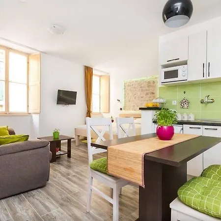Mila Apartment